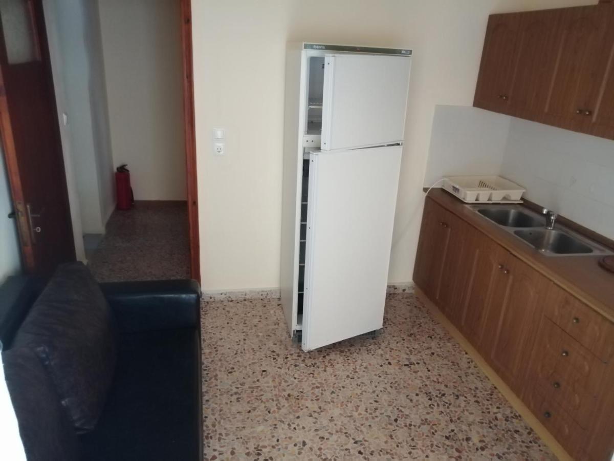 Ο Ακλόνητος Aparthotel Nea Mesagkala Exterior photo